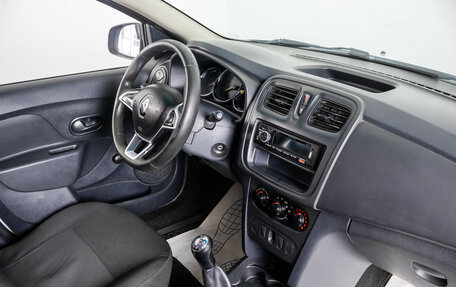 Renault Logan II, 2019 год, 599 000 рублей, 11 фотография