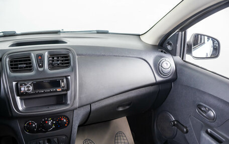 Renault Logan II, 2019 год, 599 000 рублей, 14 фотография