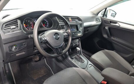 Volkswagen Tiguan II, 2017 год, 1 700 000 рублей, 14 фотография