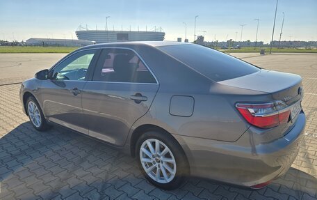 Toyota Camry, 2015 год, 2 200 000 рублей, 4 фотография