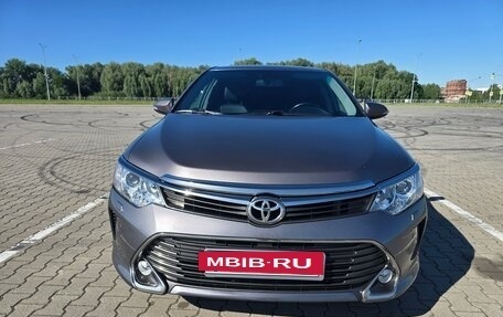 Toyota Camry, 2015 год, 2 200 000 рублей, 2 фотография