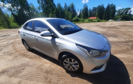 Hyundai Solaris II рестайлинг, 2018 год, 1 200 000 рублей, 2 фотография