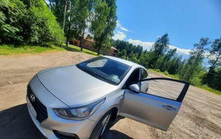 Hyundai Solaris II рестайлинг, 2018 год, 1 200 000 рублей, 7 фотография