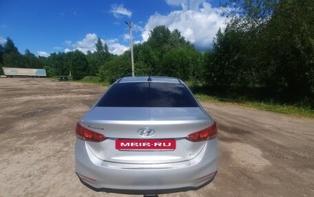 Hyundai Solaris II рестайлинг, 2018 год, 1 200 000 рублей, 3 фотография