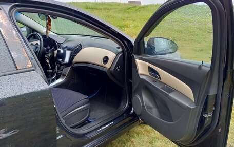 Chevrolet Cruze II, 2013 год, 800 000 рублей, 20 фотография