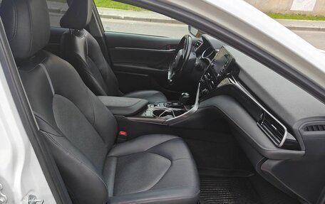 Toyota Camry, 2022 год, 3 100 000 рублей, 13 фотография