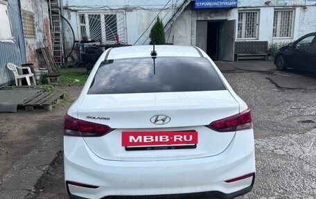 Hyundai Solaris II рестайлинг, 2018 год, 650 000 рублей, 2 фотография