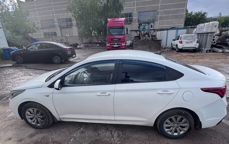 Hyundai Solaris II рестайлинг, 2018 год, 650 000 рублей, 6 фотография