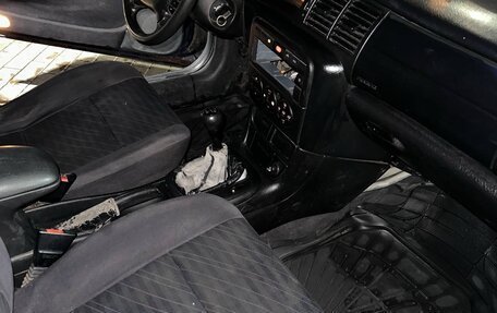 Opel Vectra B рестайлинг, 1998 год, 90 000 рублей, 7 фотография