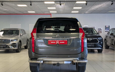 Mitsubishi Pajero Sport III рестайлинг, 2018 год, 2 990 000 рублей, 7 фотография