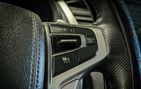 Mitsubishi Pajero Sport III рестайлинг, 2018 год, 2 990 000 рублей, 17 фотография