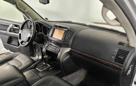 Toyota Land Cruiser 200, 2011 год, 3 350 000 рублей, 9 фотография