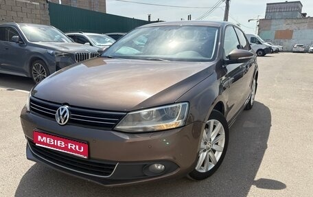 Volkswagen Jetta VI, 2011 год, 915 000 рублей, 1 фотография