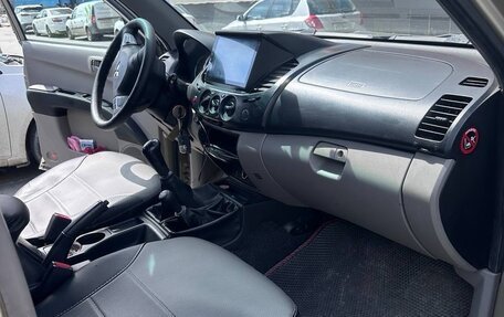 Mitsubishi L200 IV рестайлинг, 2010 год, 1 450 000 рублей, 9 фотография