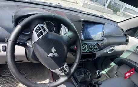 Mitsubishi L200 IV рестайлинг, 2010 год, 1 450 000 рублей, 8 фотография