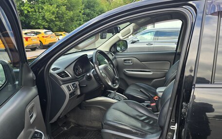 Mitsubishi L200 IV рестайлинг, 2017 год, 2 000 000 рублей, 11 фотография
