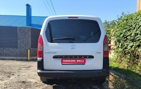 Peugeot Partner II рестайлинг 2, 2012 год, 695 000 рублей, 2 фотография