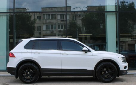 Volkswagen Tiguan II, 2019 год, 2 600 000 рублей, 4 фотография
