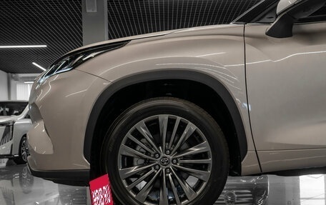 Toyota Highlander, 2026 год, 5 750 000 рублей, 28 фотография