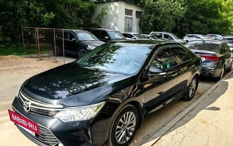 Toyota Camry, 2016 год, 2 000 000 рублей, 2 фотография
