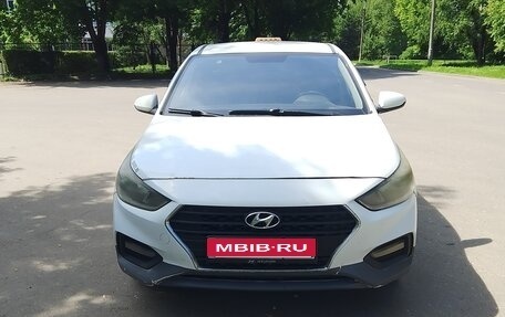 Hyundai Solaris II рестайлинг, 2018 год, 500 000 рублей, 1 фотография