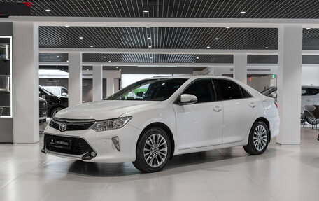 Toyota Camry, 2017 год, 1 890 000 рублей, 1 фотография