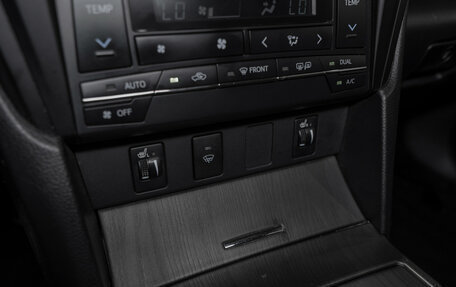 Toyota Camry, 2017 год, 1 890 000 рублей, 15 фотография
