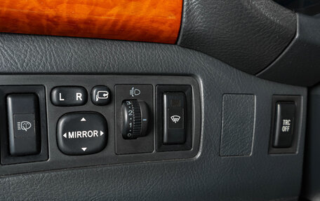 Toyota Avensis III рестайлинг, 2007 год, 999 000 рублей, 20 фотография