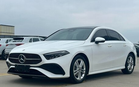 Mercedes-Benz A-Класс, 2023 год, 2 190 000 рублей, 1 фотография