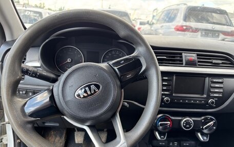 KIA Rio IV, 2018 год, 637 000 рублей, 7 фотография