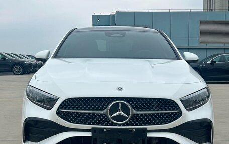 Mercedes-Benz A-Класс, 2023 год, 2 190 000 рублей, 2 фотография