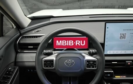 Toyota RAV4, 2026 год, 4 290 000 рублей, 12 фотография