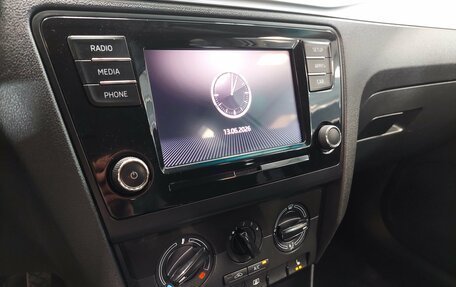 Skoda Rapid I, 2018 год, 1 099 000 рублей, 12 фотография