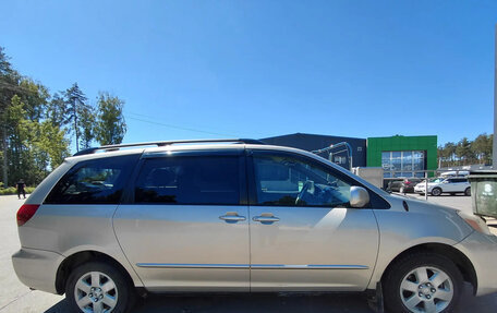 Toyota Sienna II рестайлинг, 2004 год, 1 200 000 рублей, 5 фотография