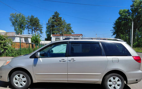 Toyota Sienna II рестайлинг, 2004 год, 1 200 000 рублей, 8 фотография