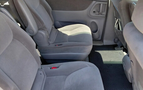Toyota Sienna II рестайлинг, 2004 год, 1 200 000 рублей, 17 фотография