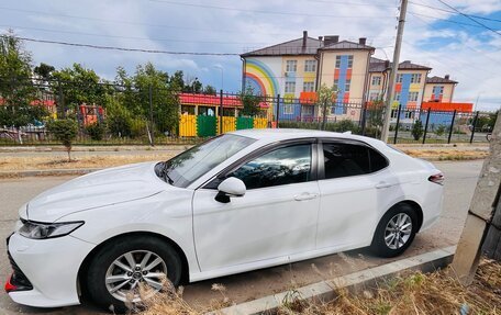 Toyota Camry, 2019 год, 1 950 000 рублей, 3 фотография