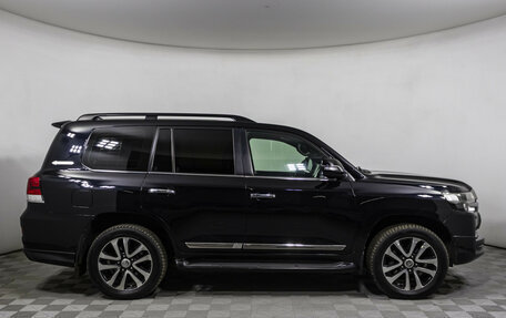 Toyota Land Cruiser 200, 2018 год, 6 899 000 рублей, 5 фотография