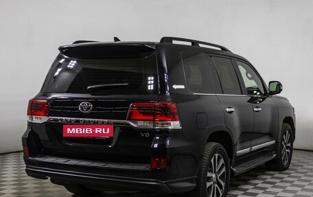 Toyota Land Cruiser 200, 2018 год, 6 899 000 рублей, 6 фотография