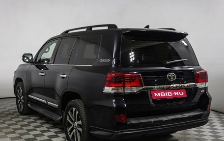 Toyota Land Cruiser 200, 2018 год, 6 899 000 рублей, 8 фотография