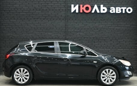 Opel Astra J, 2011 год, 750 000 рублей, 9 фотография