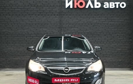 Opel Astra J, 2011 год, 750 000 рублей, 3 фотография