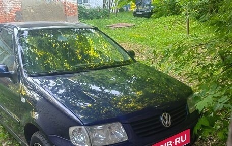 Volkswagen Polo III рестайлинг, 1999 год, 270 000 рублей, 1 фотография