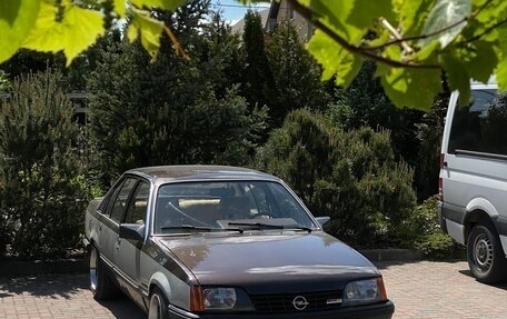 Opel Rekord E, 1984 год, 1 200 000 рублей, 6 фотография