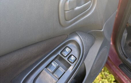 Nissan Almera, 2005 год, 200 000 рублей, 18 фотография