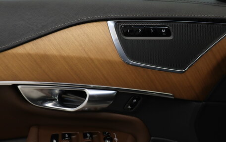 Volvo XC90 II рестайлинг, 2021 год, 4 090 000 рублей, 19 фотография