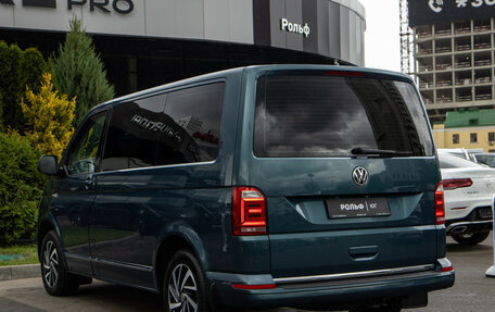 Volkswagen Caravelle T6 рестайлинг, 2018 год, 3 780 000 рублей, 6 фотография