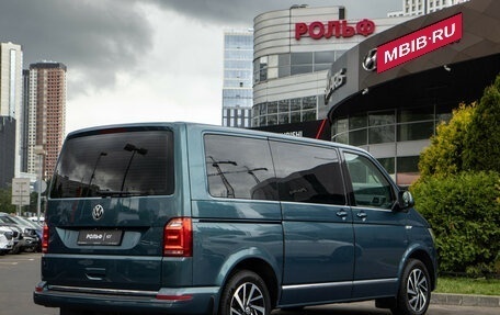 Volkswagen Caravelle T6 рестайлинг, 2018 год, 3 780 000 рублей, 5 фотография