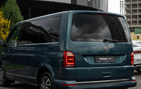 Volkswagen Caravelle T6 рестайлинг, 2018 год, 3 780 000 рублей, 26 фотография