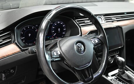 Volkswagen Passat B8 рестайлинг, 2018 год, 1 825 000 рублей, 12 фотография